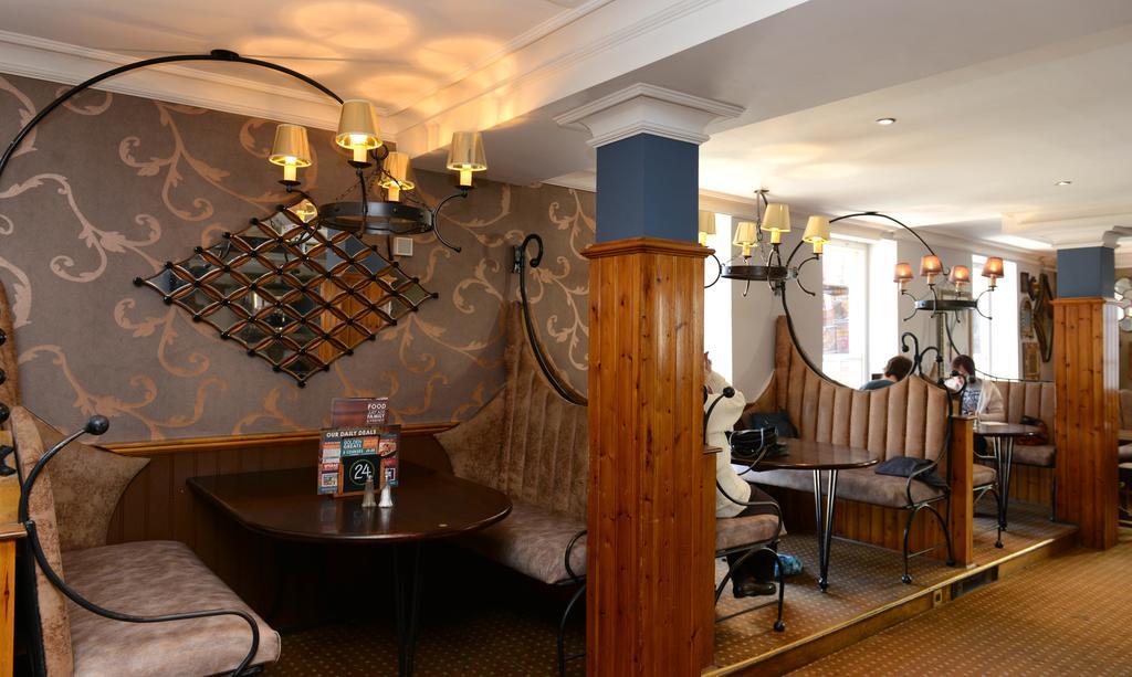 Wynnstay Arms, Wrexham By Marston'S Inns Exterior photo